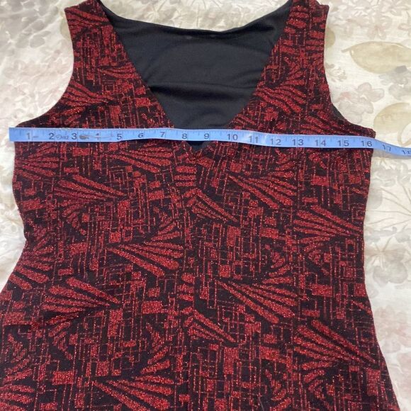 Elegant Black and Red Full Length Maxi Dress - Picture 6 of 9